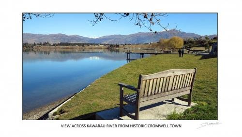 Old Cromwell Town View across Lake